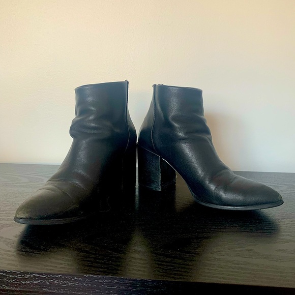 Steve Madden Booties - Picture 2 of 4